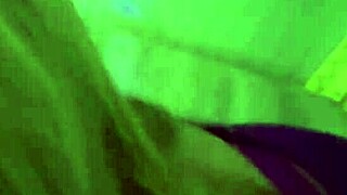 万圣节派对胖荡妇弯腰狗爬式