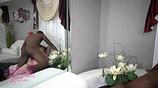 爱看多汁拉丁妹沙发骑大屌