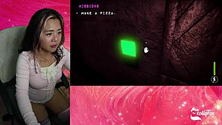 Frennis' exotiqfox in solo play in Chiku's hentai game