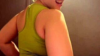 Extreme Squirting and ANAL FUCKING with BBC in Public!