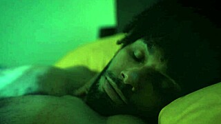 火辣室友无套猛干，狂野同性恋惊悚片！