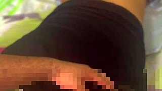 Hilo a medio lado y la pongo de perrito final feliz, mmm so sexy!