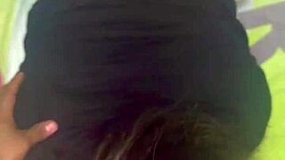 Hilo a medio lado y la pongo de perrito final feliz, mmm so sexy!