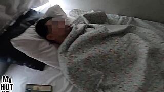 tiktoker linda wakes her boyfriend and gets her pussy filled with cum