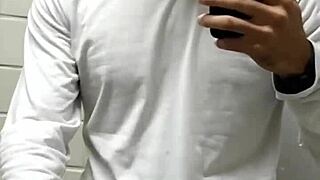 i got a tasty blowjob from the dude in the disabled bathroom, it was so good