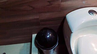 秘鲁18岁辣妹带我去利马廉价酒店猛干