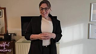 Cum-Hungry Hotel Manager Seduces Me During Wife’s Shower