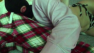 Hey, married slut, hide your face while giving sloppy head!