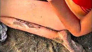 Public Beach Blowjob from Sexy Unknown Stranger