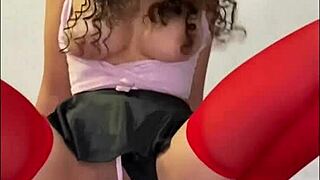 骚逼只给老公，朋友们随便操我屁眼