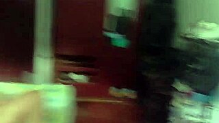 Veo A Mi Vecina Por La Ventana Y Me Llama Para Masturbarla Y Follarla