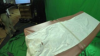 scarlett johnson medical vag inspection left 4