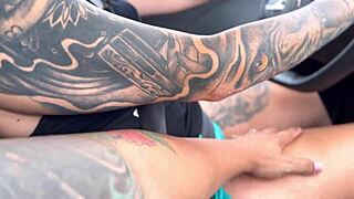 Uber辣妹载客里约到圣保罗性爱付车费