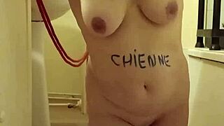 2024 08 27 Esclave F Mange A La Gamelle