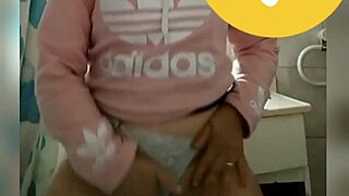 Showing off that Argentinian booty, so hot! 🔥