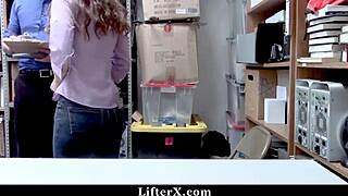 Loss Prevention Officers Claims She Walked Into Dressing Room And Left With Nothing - Lifterx