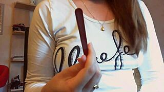 Italian European Solo Fetish Video of Long Nails and Hands