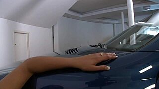 Brunette Babe Romana Ryder Snatch Reamed in Convertible