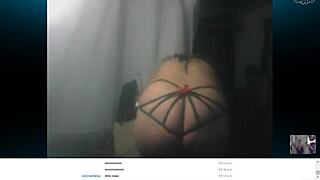 Carol Banderas Seduces In Intense Webcam Chat