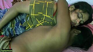 Man, this village bhabhi’s beautiful pussy sex is just unreal to watch!