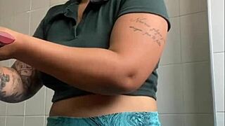 Gosto de Mostrar Minha Rachada Inchada.