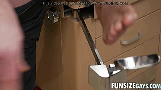 医生在预约时狠狠干了年轻小伙