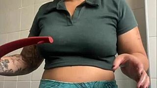 Gosto de Mostrar Minha Rachada Inchada.