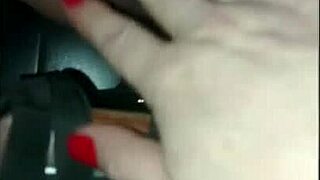 和拉丁闺蜜为大屌一起猛撸