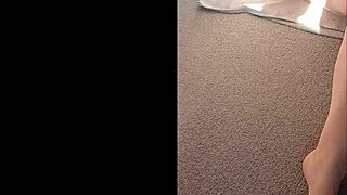 maturemons shows off close-up clit view