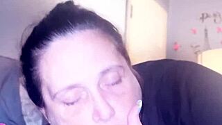 Accidental nut on face during no-teeth gumjob with mature midget