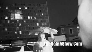 Pretty Babe Pawns Her Twat And Screwed