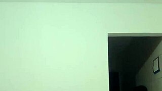 Brunette dances funk naked, showing off her curves