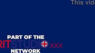 hey ellie, getting that cunt teased in class huh?