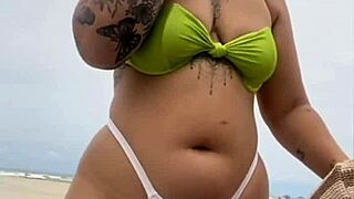 o virgem vai comer meu cu na praia na frente do marido