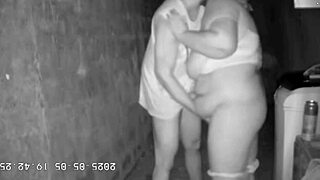 Camera de Escondida Grava Madrasta Fudendo com Enteado em Beco