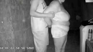 Camera de Escondida Grava Madrasta Fudendo com Enteado em Beco