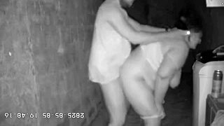 Camera de Escondida Grava Madrasta Fudendo com Enteado em Beco