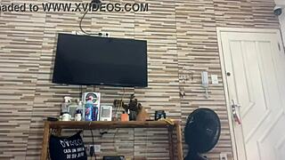 cleaning the house with a huge buttplug in my big ass 😏