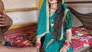 curvy indian bhabhi gets taken in green sari