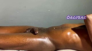 magic hands massage leads to cumbank session