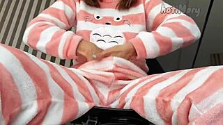 horny teen 18+ playing with pussy until she climaxes