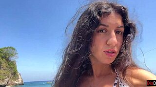 Hottie Sucks Dick On Public Beach, Walks With Cum On Face