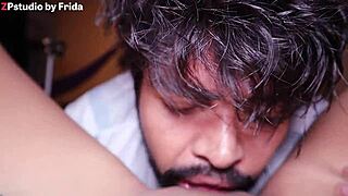 le como la vagina a la putita de mi hermanastra, sabe rico