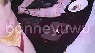 Wanna see Leia cosplay cum on face?