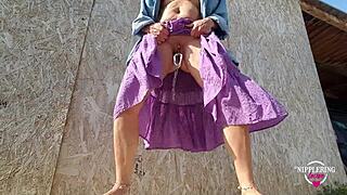 Nippleringlover变态妈妈户外玩穿环骚逼乳头