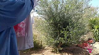 Nippleringlover变态妈妈户外玩穿环骚逼乳头