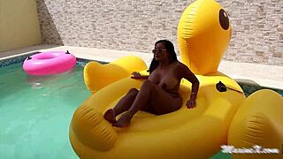 'That BBC dildo is too big for my Asian pussy!' Maxine moans.