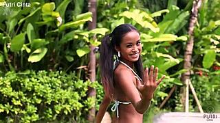 Can Putri Cinta Handle Nude Play in Paddling Pool?