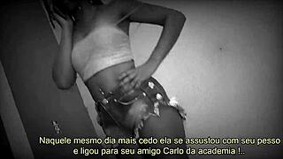 Morena Invites Muscular Bodybuilder for Sitting on Girlfriend's Small Waist