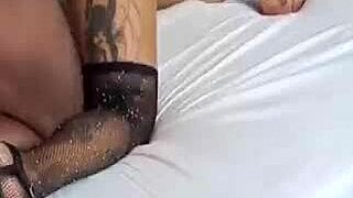 fui na casa do neg�o da rola gigante e ele me fodeu fundo e forte arrombou minha bucetinha tits pierced nipples ass huge tattoo ebony piercing small 18+ tits nipples black